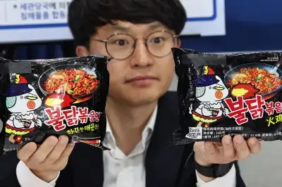 thumbnail - 어떤 게 진짜 ‘불닭볶음면’일까요