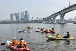 thumbnail - 요트 타고 한강 누비자! 영등포구, 가족 요트교실 신청자 모집