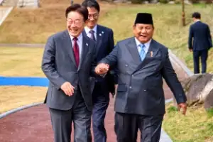 thumbnail - 한-인니 정상, 청와대 산책