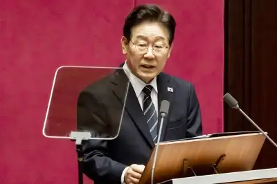 thumbnail - 李대통령 “프랑스 혁명 국민주권 이상… 한국의 ‘빛의 혁명’에서 재확인”