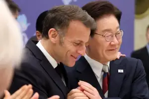 thumbnail - 손 맞잡은 한-프랑스 정상