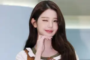 thumbnail - 아이브 장원영, ‘심쿵 윙크’