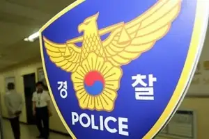 thumbnail - 면담 요청한 고3, 흉기 숨겨 와 교사 찔렀다