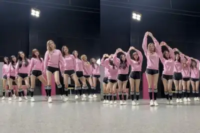 thumbnail - “10년 전과 똑같네”…아이오아이, ‘픽미’ 안무 영상 공개