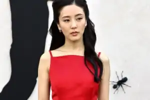 thumbnail - 강렬한 레드카펫 패션