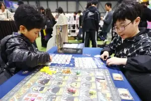 thumbnail - “어디 놓을까”… 보드게임 삼매경
