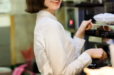 thumbnail - 女알바생 “네 남편 아이 임신했다” 집 찾아와 행패…심지어