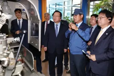 thumbnail - 파란 점퍼 입은 후보들 역대 최다…‘보수의 심장’ 대구 진짜 디비지나
