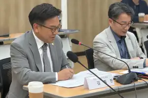 thumbnail - 김철현 경기도의원, 기후행동 기회소득 체감형 정책 “실천·보상·저감효과 연결… 도민 체감도 높아”