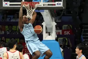 thumbnail - 싹쓸이 3연승 소노, SK 꺾고 창단 첫 4강행