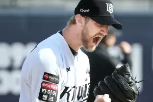 thumbnail - 보쉴리 ‘KBO 생태계 파괴자’… 페디·폰세가 보인다