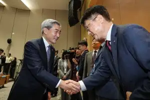 thumbnail - 유연한 통화정책 꺼낸 신현송… “물가·성장 사이 균형 찾겠다”