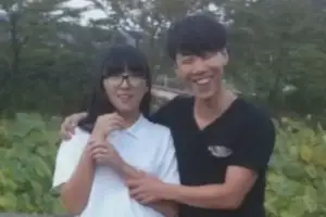 thumbnail - 30대 교직원, 고3 女학생 임신시켜놓고…부부관계 중에도 ‘게임’