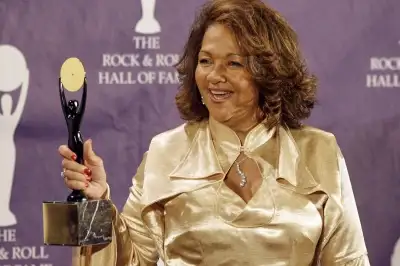 thumbnail - 걸그룹 로네츠 멤버 전원 사망…연예계 ‘애도’ 물결