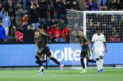 thumbnail - 돕고 또 돕고, LA 구한 ‘황금손’… 손흥민, 특급 2도움