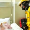 배달 기사 부르더니…“2시간만 내 침대 옆에 있어 주세요” 무슨 사연?