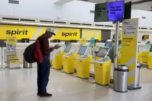 thumbnail - 고유가에 폐업한 美 초저가 항공… 34년 만에 운항 중단