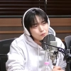 “서로 허벅지 꼬집어가며 촬영”…유명 아이돌 ‘충격 고백’ 무슨 일