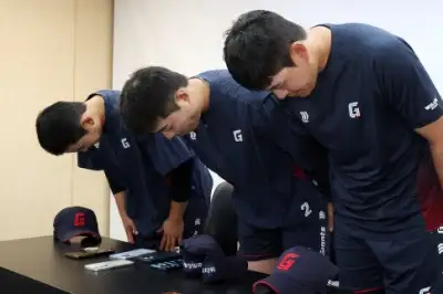 thumbnail - 고개 숙인 김세민-고승민-나승엽