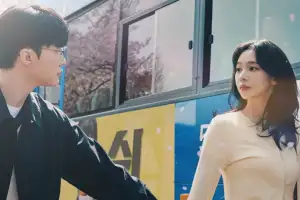 thumbnail - “이제 인간 이상혁으로서…” 카리나♥페이커 영상 퍼졌다