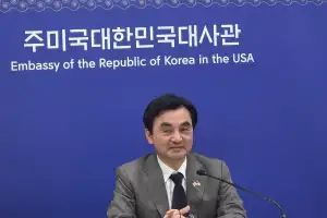thumbnail - 안규백 “호르무즈 단계적 기여...전작권은 미국과 일부 인식 차”