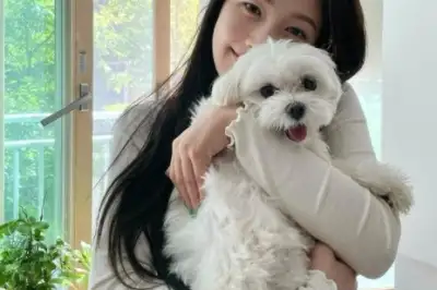 thumbnail - “솔직히 너무 힘들었다”…‘제 2의 인생’ 애견 미용사 도전 알린 아이돌