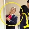 thumbnail - ‘25세 연상’ 선생님과 결혼한 마크롱…‘여배우와 문자’ 걸려 뺨 맞았다?