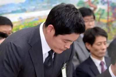 thumbnail - 정용진 회장, ‘스벅 5·18 파문’ 대국민 사과 “역사인식 부족”