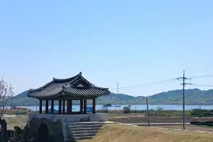 thumbnail - 옛 모습 잃은 조선 수군 본부… 바다는 옛 영광 기억할까