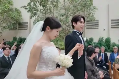 thumbnail - 배우 윤승우♥전재희, 결혼했다…‘한예종 동문’ 안은진 축사