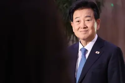 thumbnail - 통일부가 띄운 ‘평화적 두 국가론’…현실 인정인가 헌법 위반인가 [외안대전]