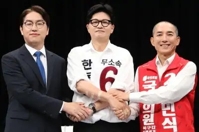 thumbnail - “취조하나” “짜쳐 보여”…부산 북구갑 재보선 TV토론 난타전