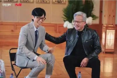 thumbnail - 유재석 만난 젠슨 황…어깨 툭 치자 빵 터졌다 [포착]