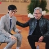 유재석 만난 젠슨 황…어깨 툭 치자 빵 터졌다