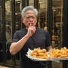 thumbnail - 삼겹살→치맥→삼계탕→평냉… 젠슨 황의 ‘먹방 소프트 AI외교’