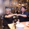 thumbnail - 젠슨 황 “HBM 더 많이 필요”… 오늘 SK와 청사진 발표 예고