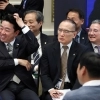 thumbnail - ‘약속대련’ 없었던 즉문즉답… 李, 초심 넥타이 매고 165분 소통