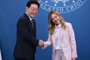 thumbnail - 韓·伊 방위산업 공동 이니셔티브 추진…전략적 행동계획 채택