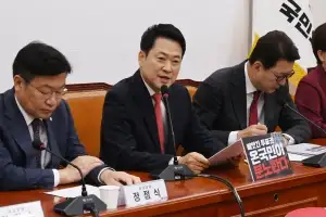 thumbnail - 양향자 “좀비 지도부 총사퇴” 장동혁 “지지자 모욕”
