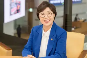 thumbnail - 박옥분 경기도의원, 강한 의회·책임 있는 다수당 위해 남종섭 의장 후보 지지하고 불출마 선언