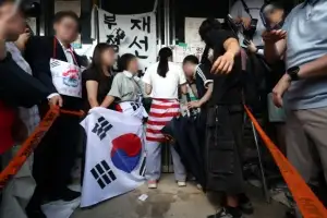 thumbnail - 시위자 1명 문앞 저지로 체육단체 진입 실패