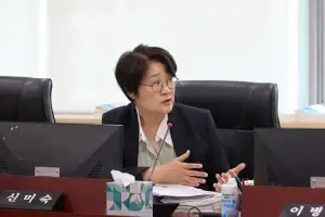 thumbnail - 신미숙 경기도의원 “개인형이동장치(PM) 안전사고 급증… 교통정책 넘어 범정부적 통합 관리 필요”