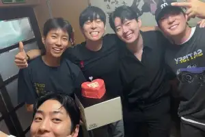thumbnail - 임영웅, 청계산 찾은 의외의 조합…“멋진 사람들과의 모임”