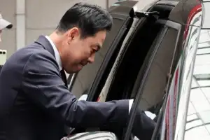 thumbnail - ‘퇴원하는’ 장동혁 대표