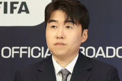thumbnail - ‘월드컵 해설’ 김환, 멕시코서 가방 도난…도둑과 20㎞ 추격전