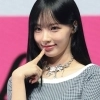 thumbnail - “기죽지 마! 사과하지 마” 사투리 논란 리센느에 쏟아지는 응원… ‘일베몰이’는 ing