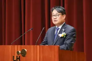 thumbnail - 이성훈 LH 사장 “집, 투기 대상 아닌 공공재”