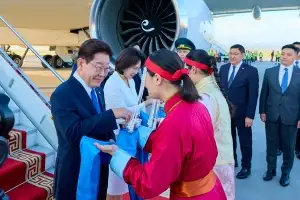 thumbnail - 李 “몽골, 한반도 평화 역할 기대…공급망 전주기 협력”