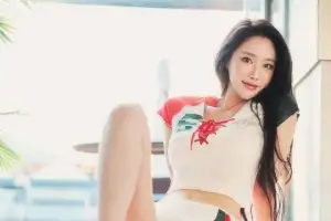 thumbnail - 브브걸 민영, 눈부신 청량＋건강미