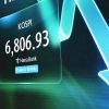 thumbnail - 7월에만 국내 주식 12조원 던진 외국인, ‘이것’ 6000억 샀다